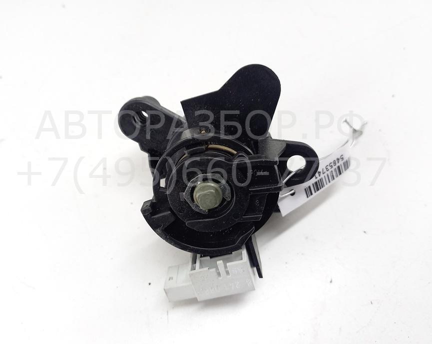 Вставка замка багажника