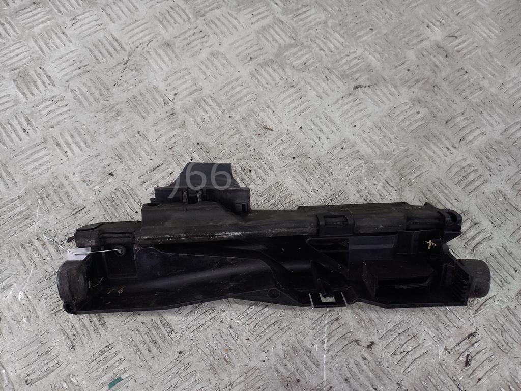 Кронштейн радиатора