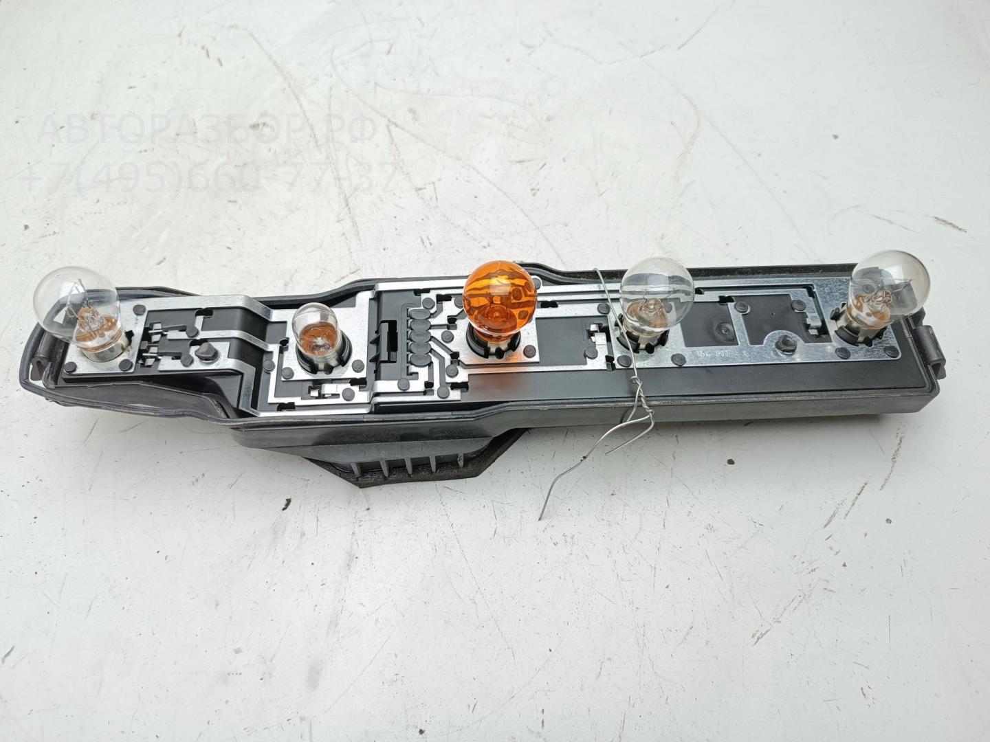 Плата заднего фонаря правого