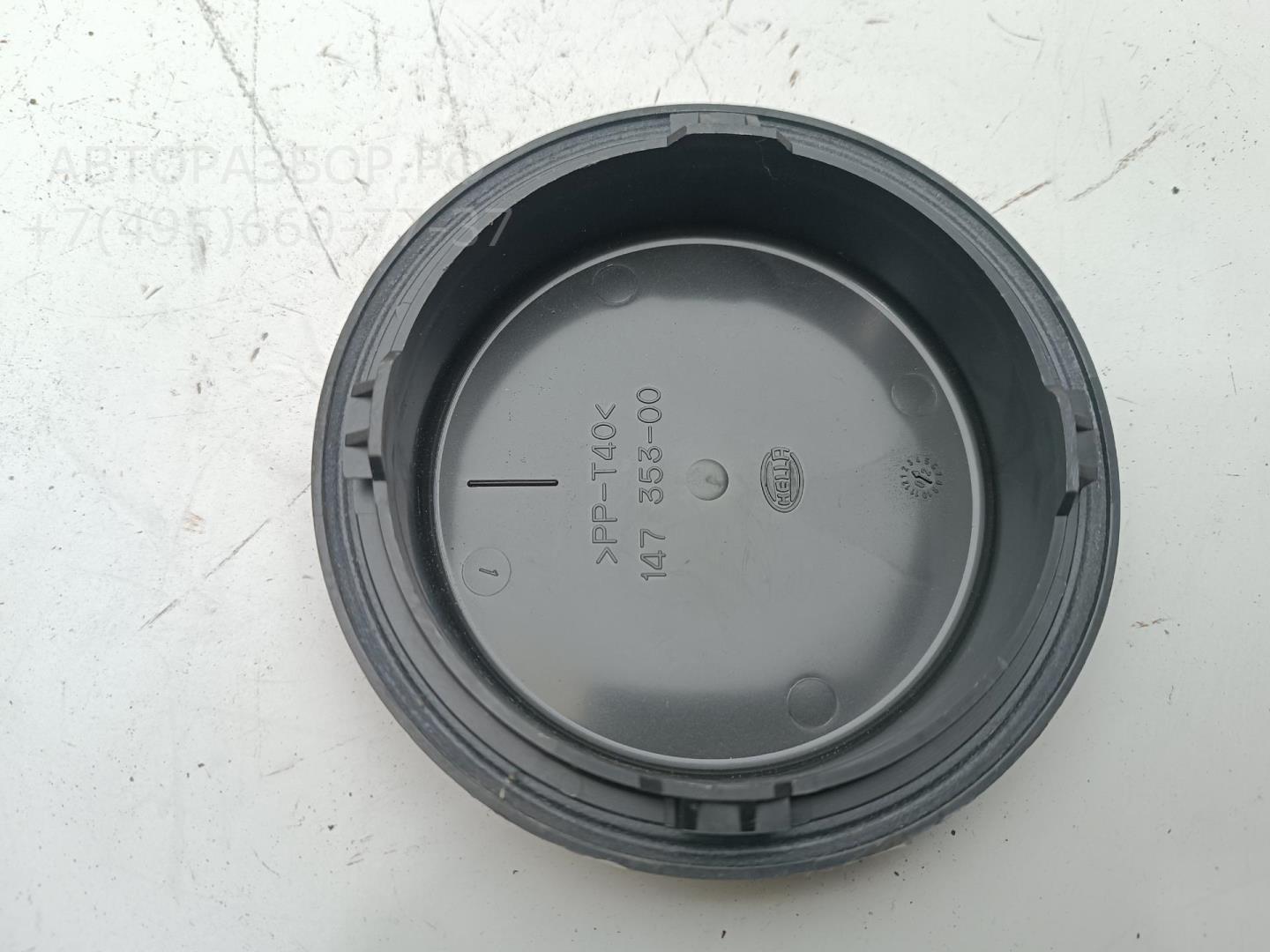 Крышка фары левой