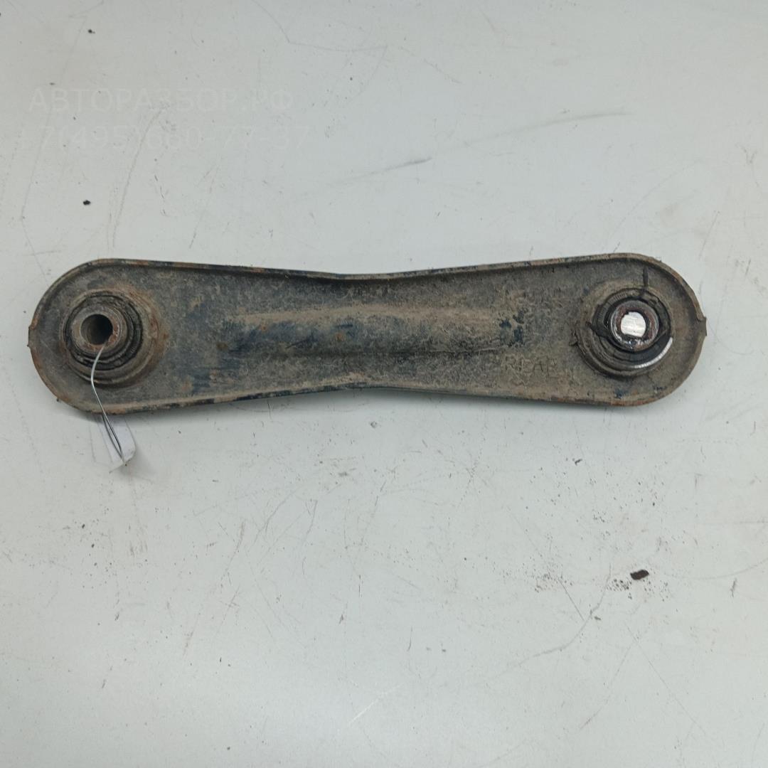 Рычаг задний правый