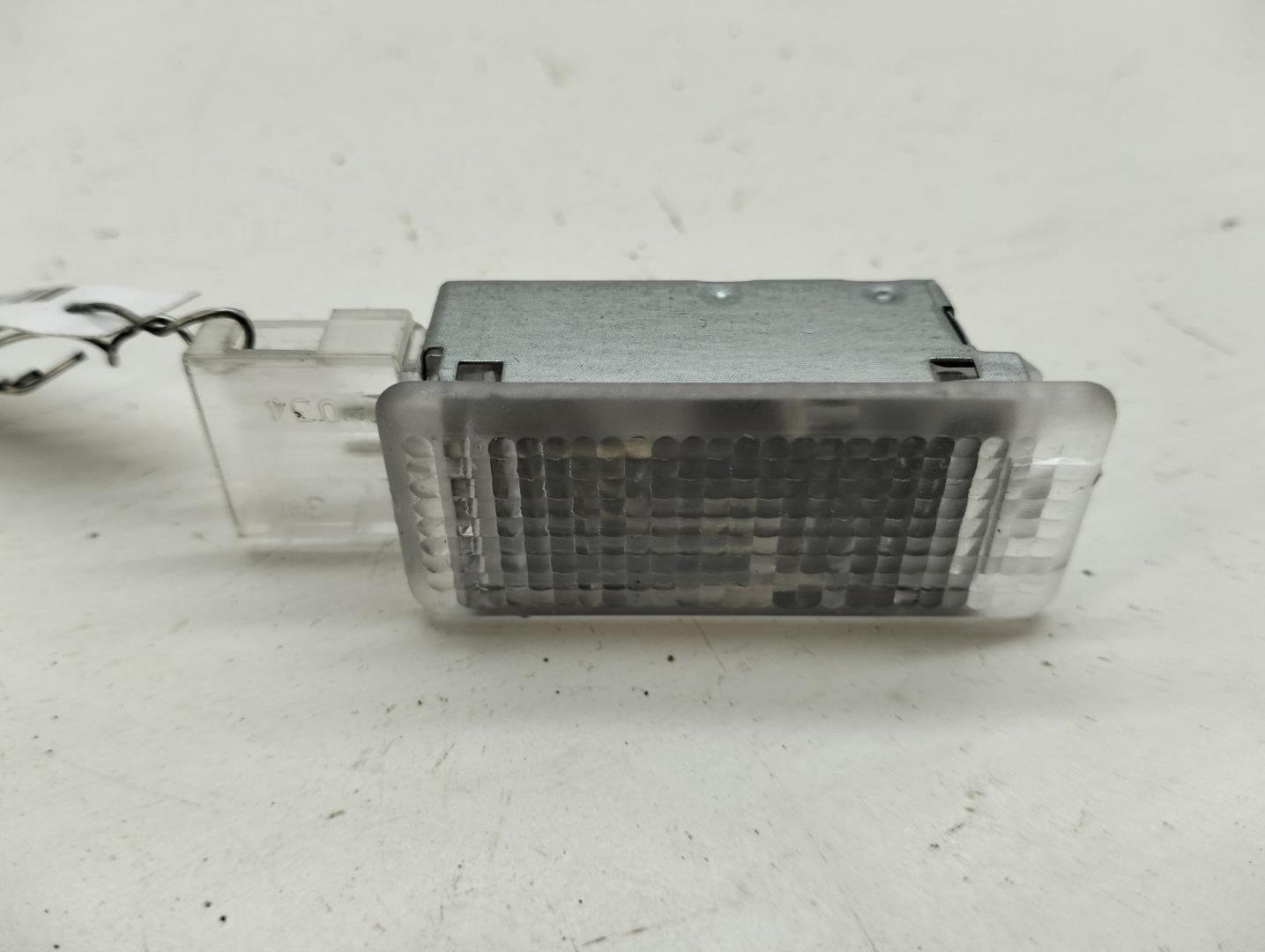 Плафон салонный