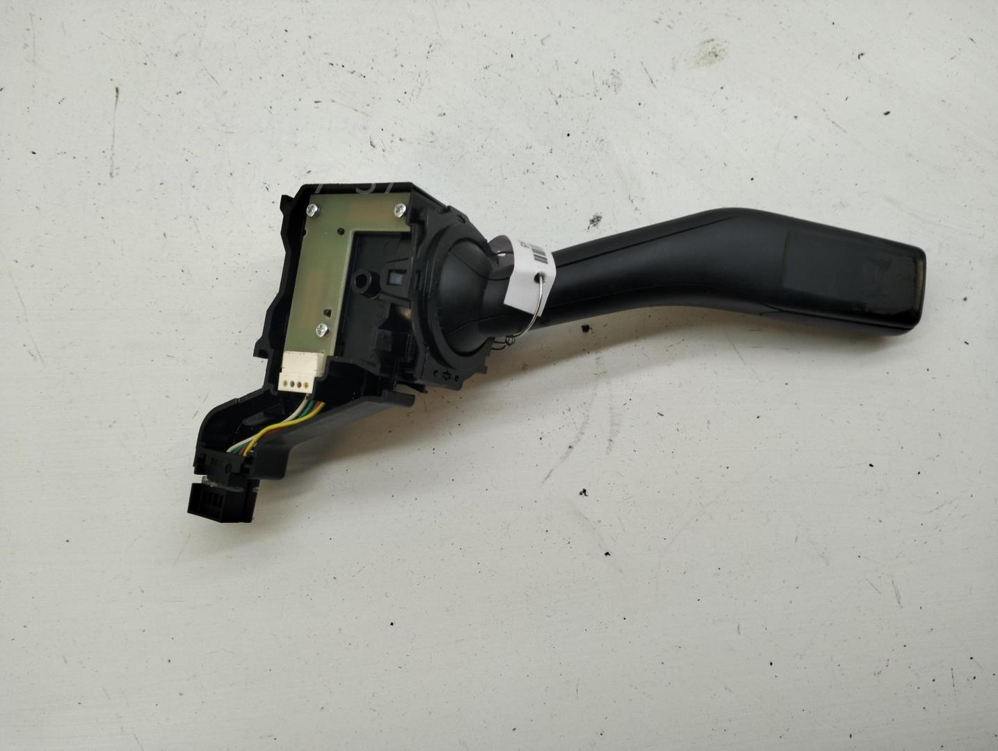 Переключатель поворотов подрулевой