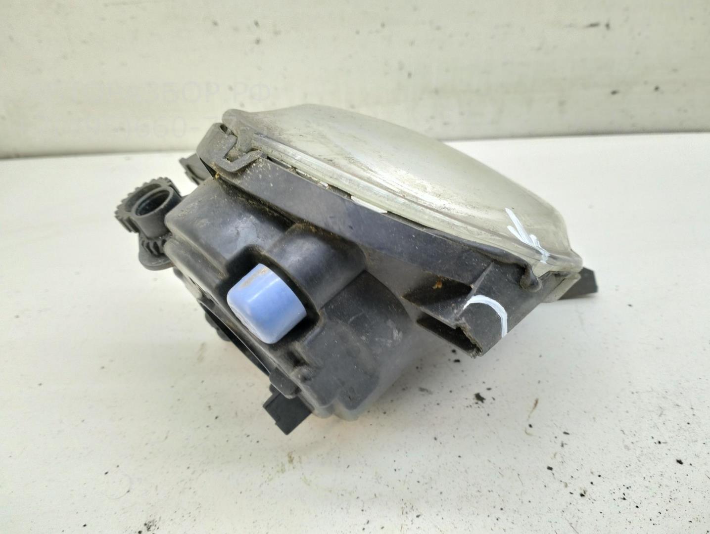 Фара противотуманная левая