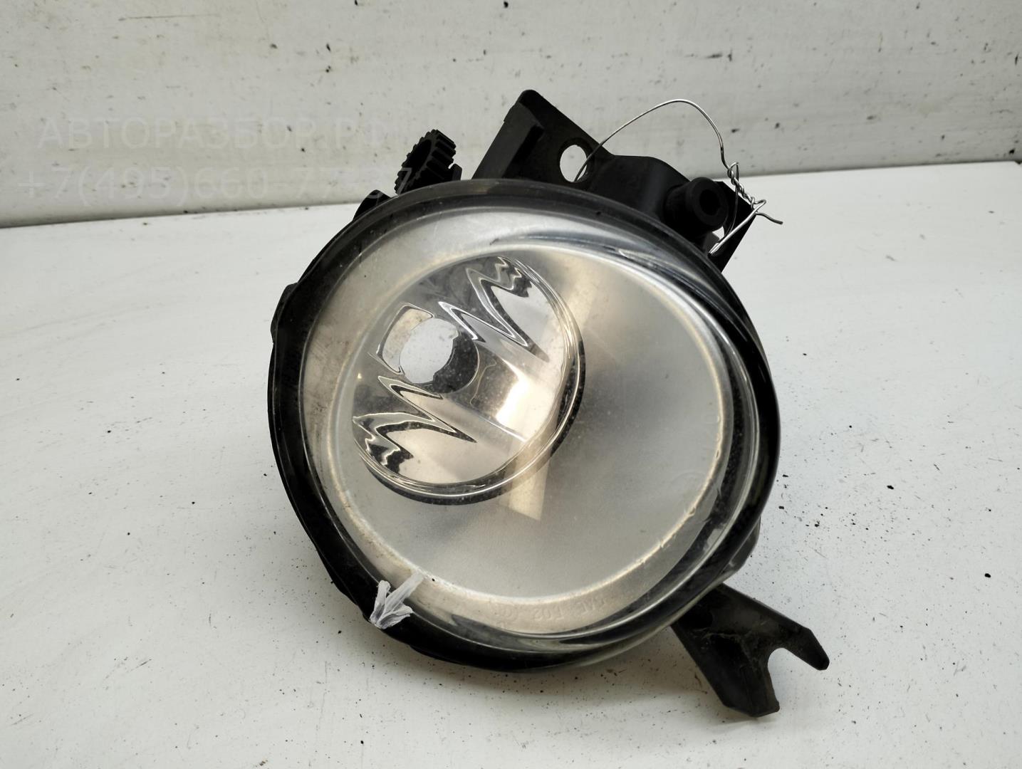 Фара противотуманная левая