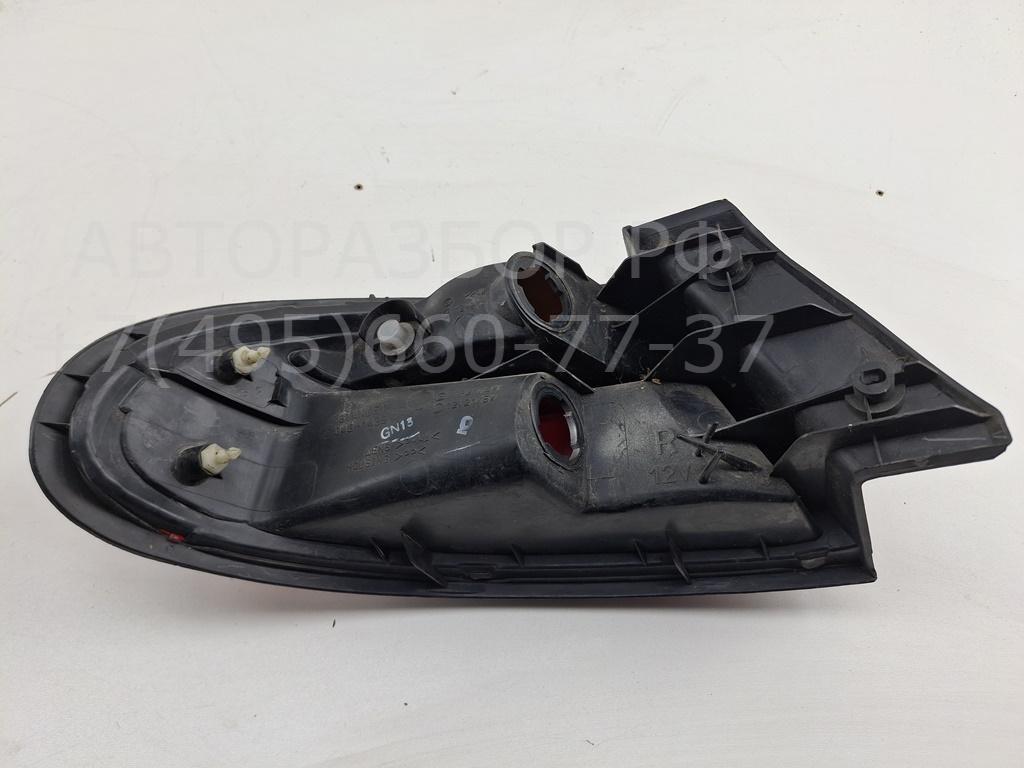 Фонарь задний правый