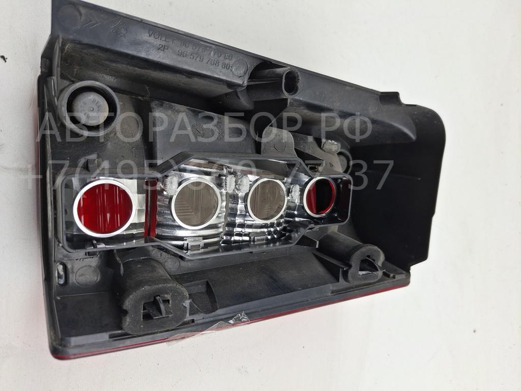 Фонарь задний левый