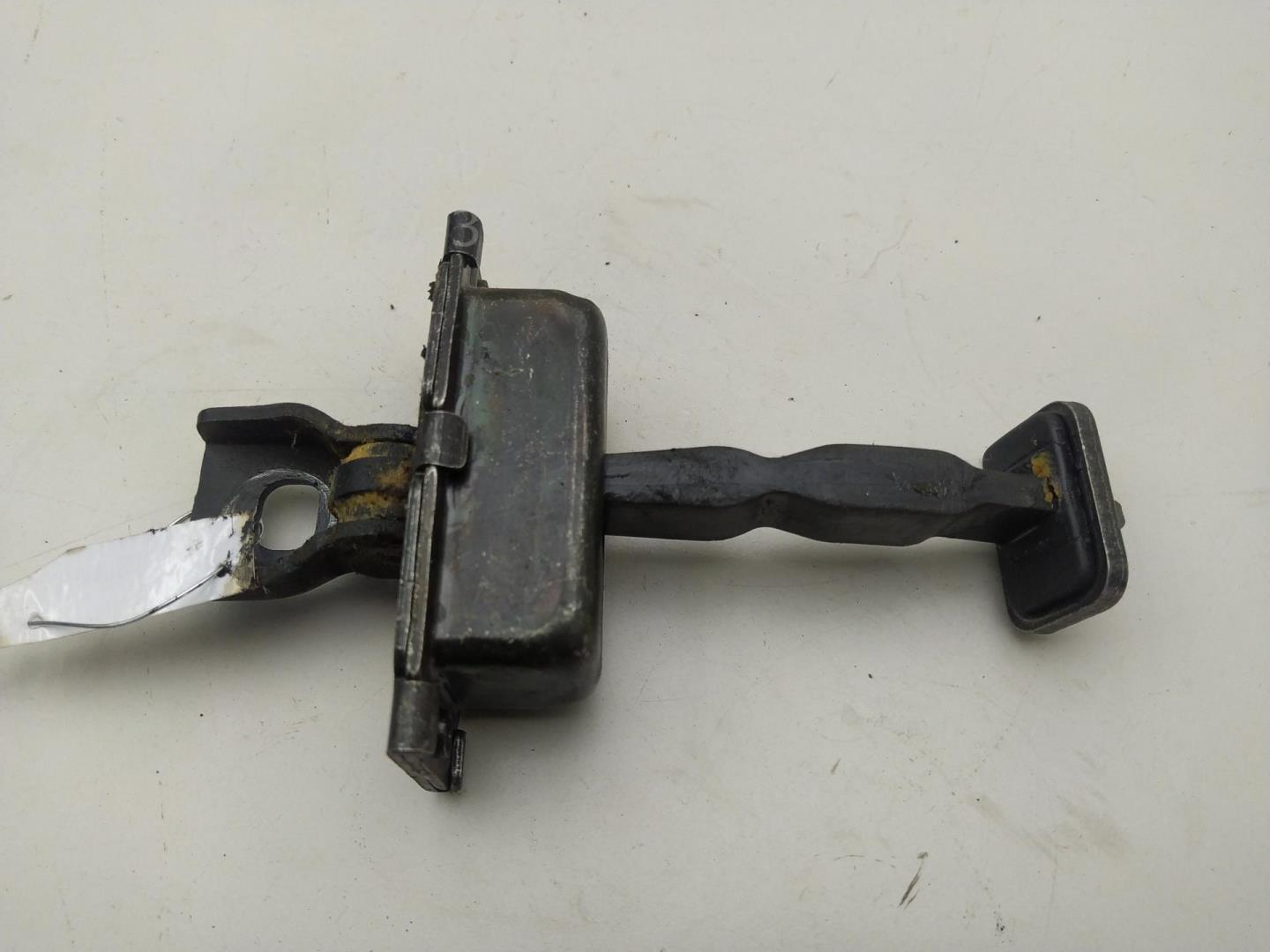 Ограничитель двери