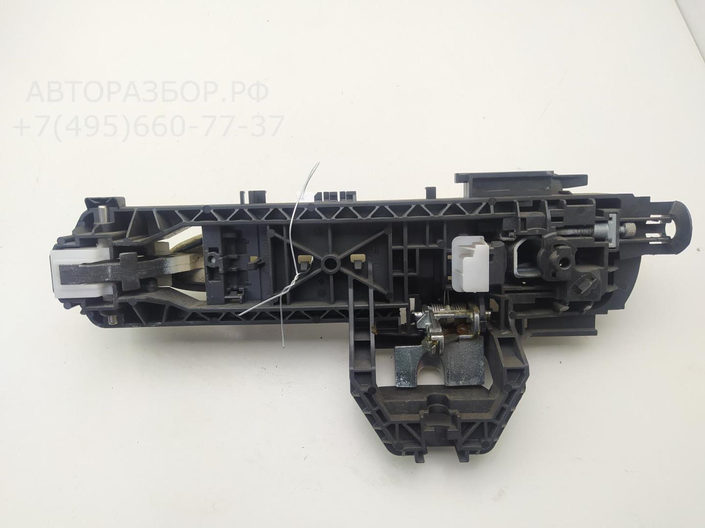 Ручка двери передней наружная правая