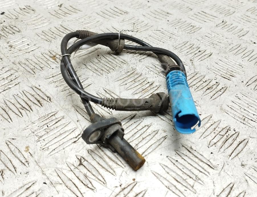 Датчик ABS передний