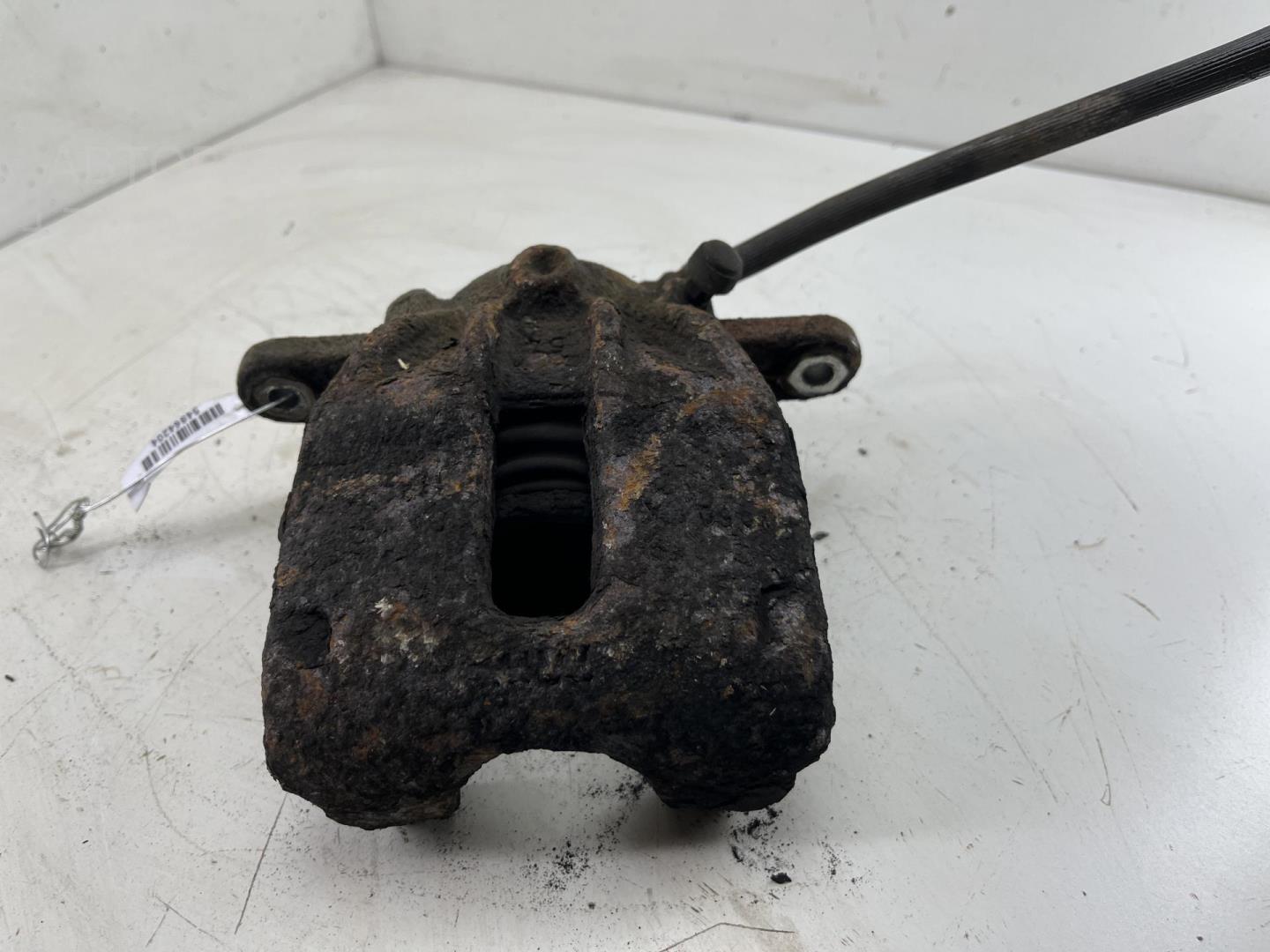 Суппорт передний левый