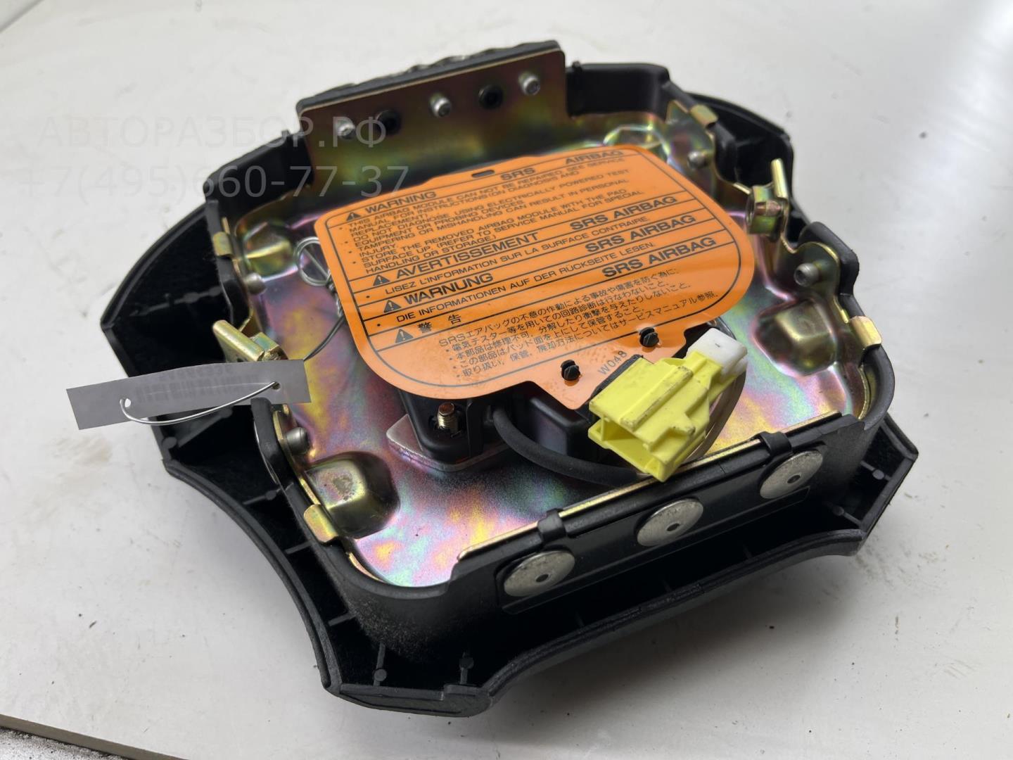 Подушка безопасности в рулевое колесо