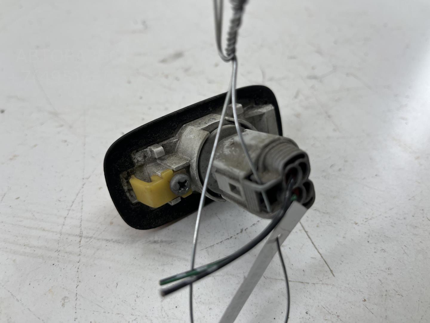 Указатель поворота левый