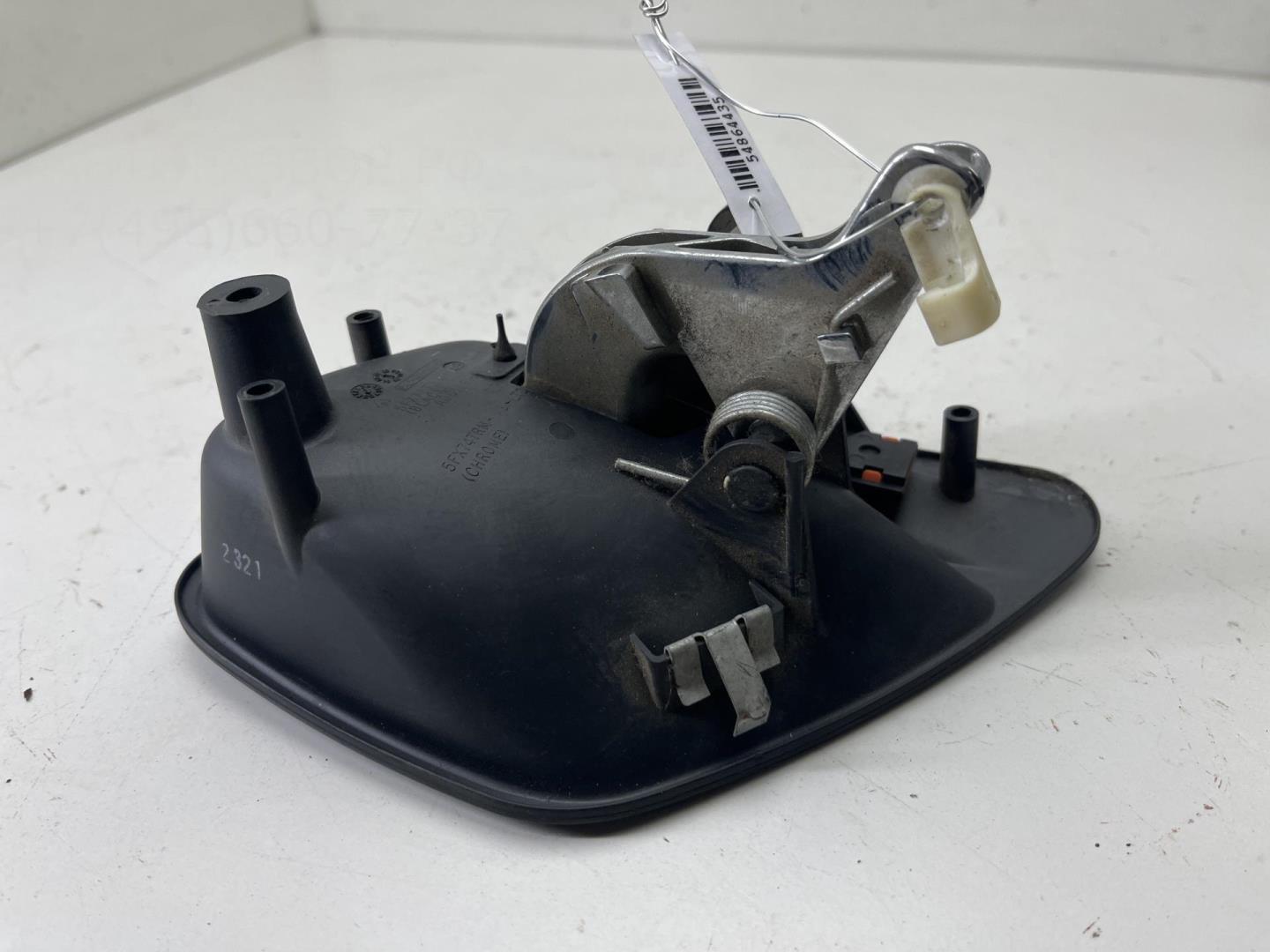 Ручка двери передней внутренняя правая