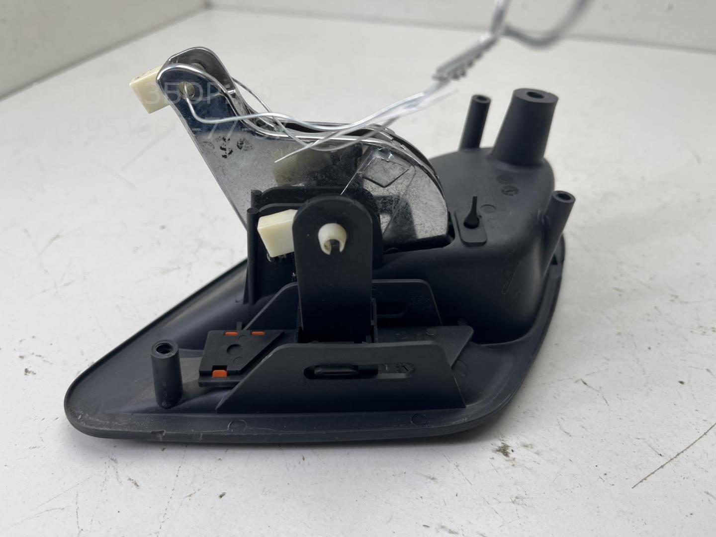 Ручка двери передней внутренняя правая