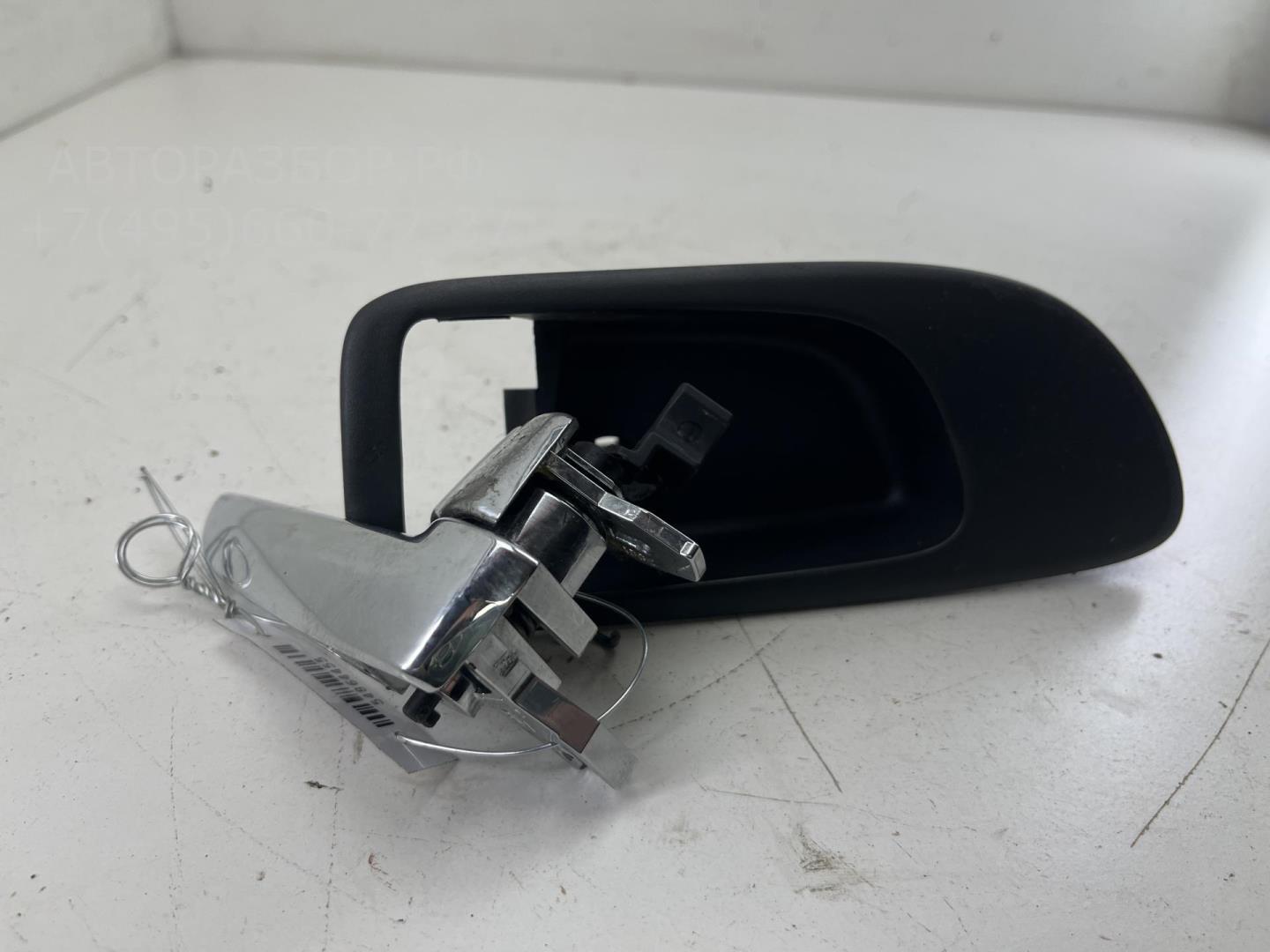 Ручка двери передней внутренняя правая