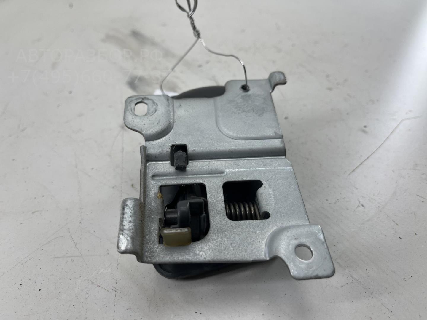 Ручка двери передней внутренняя левая