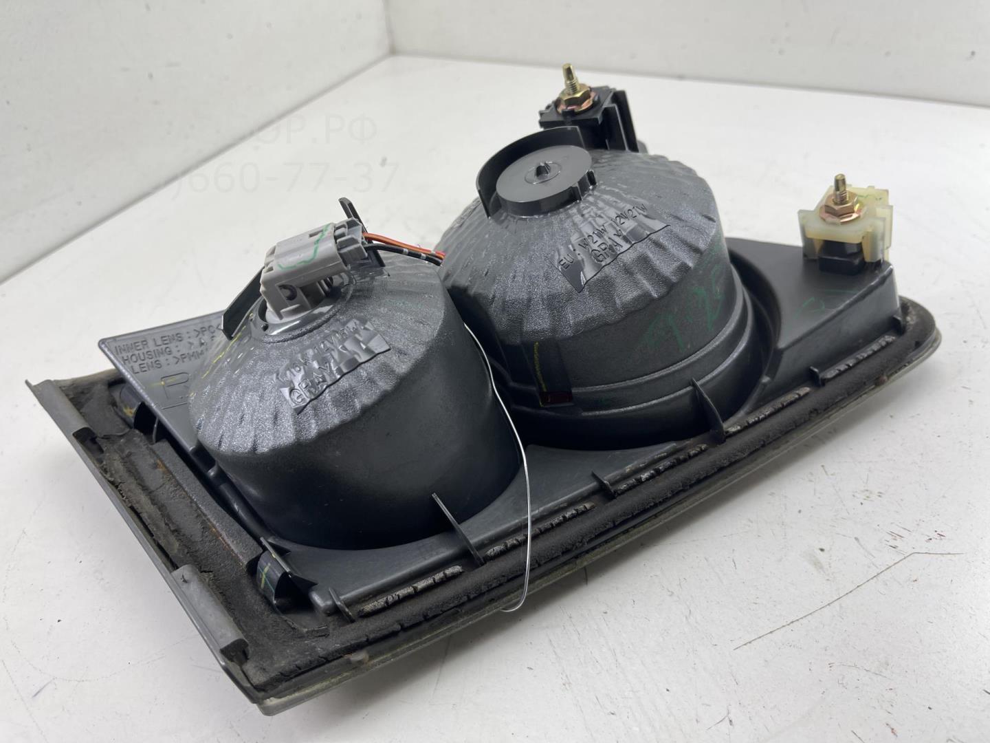 Фонарь задний внутренний правый