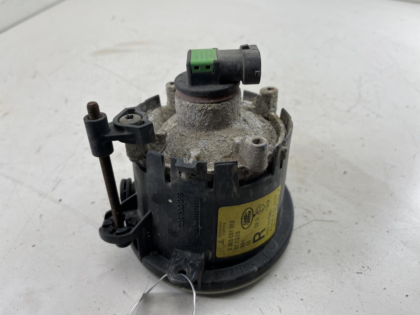 Фара противотуманная правая