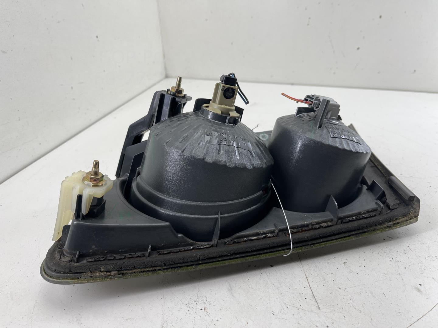 Фонарь задний внутренний левый