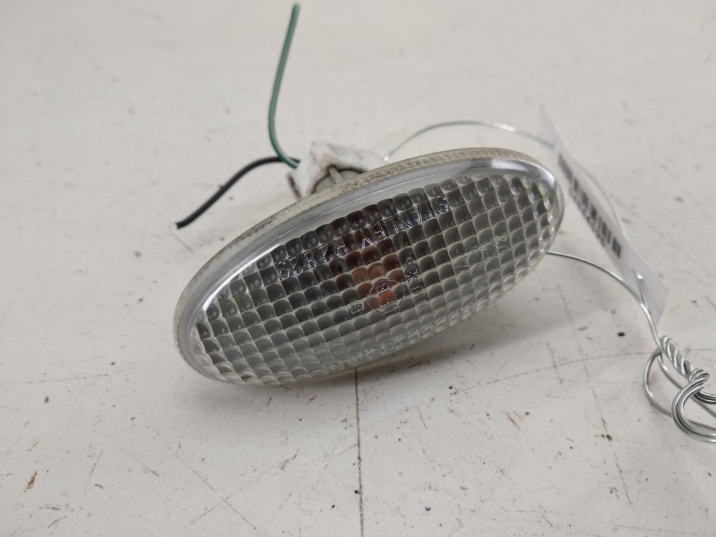 Указатель поворота правый