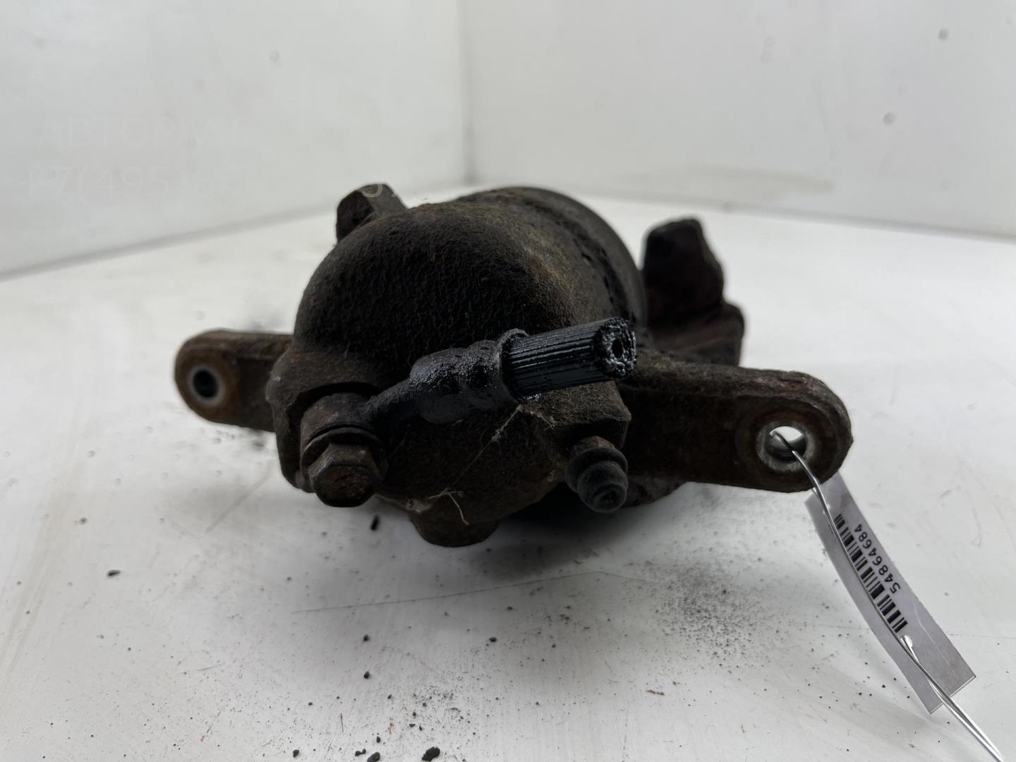 Суппорт передний левый