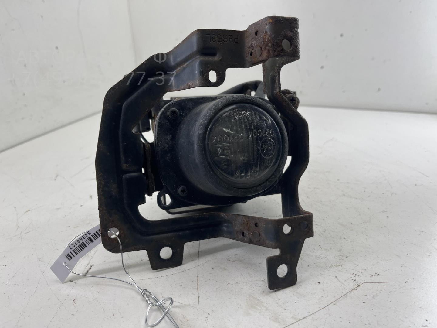 Фара противотуманная левая