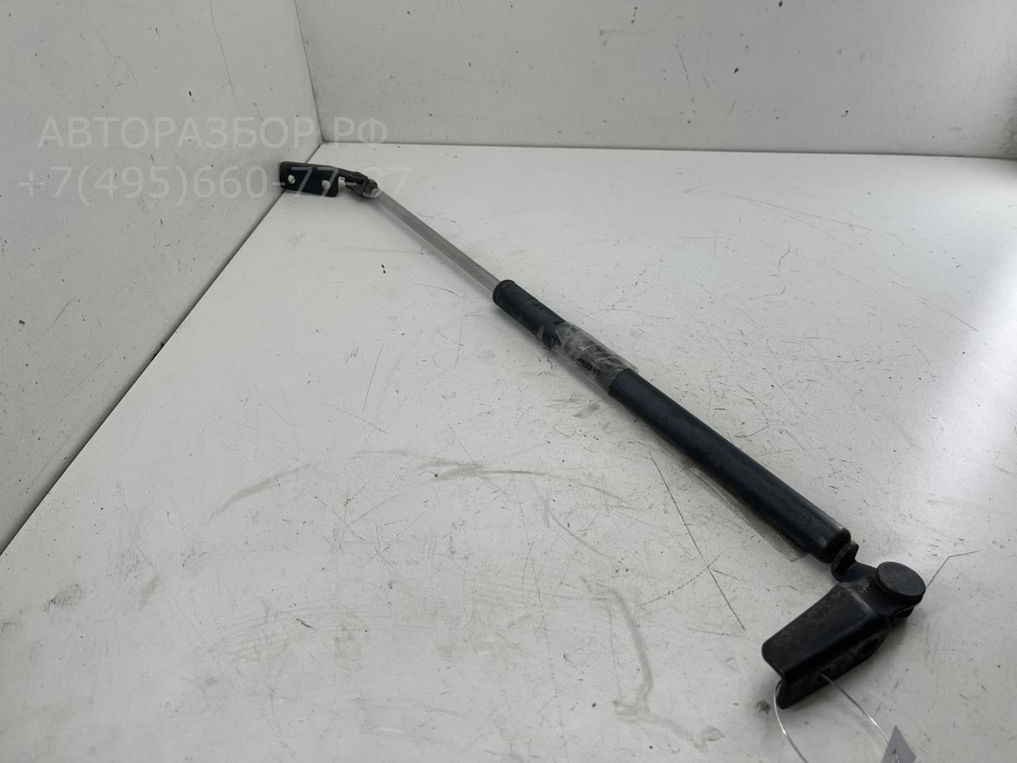 Амортизатор двери багажника