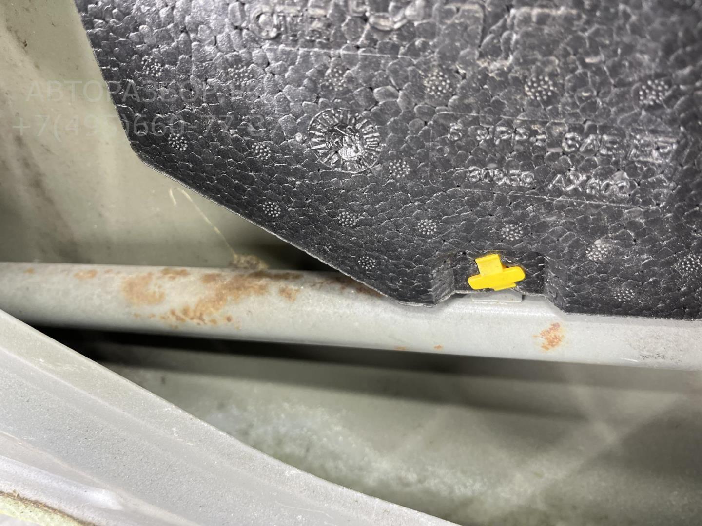 Дверь передняя левая