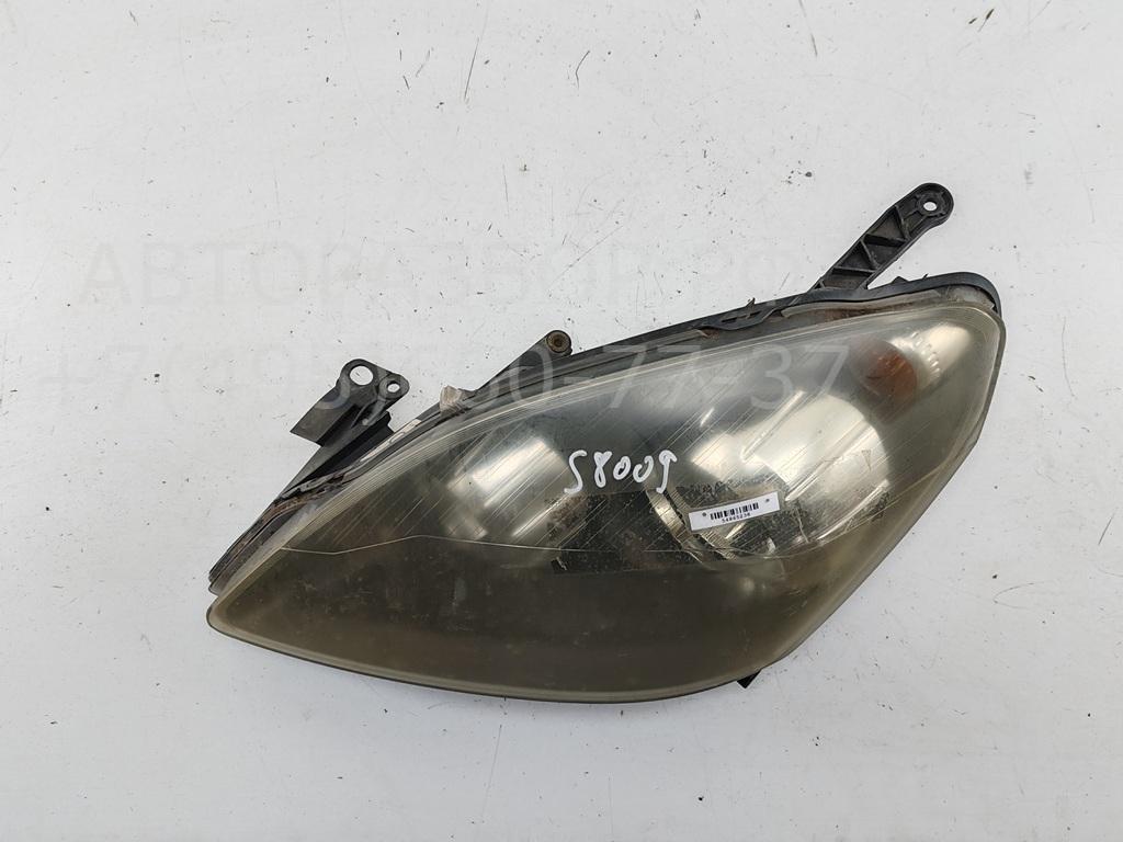Фара левая