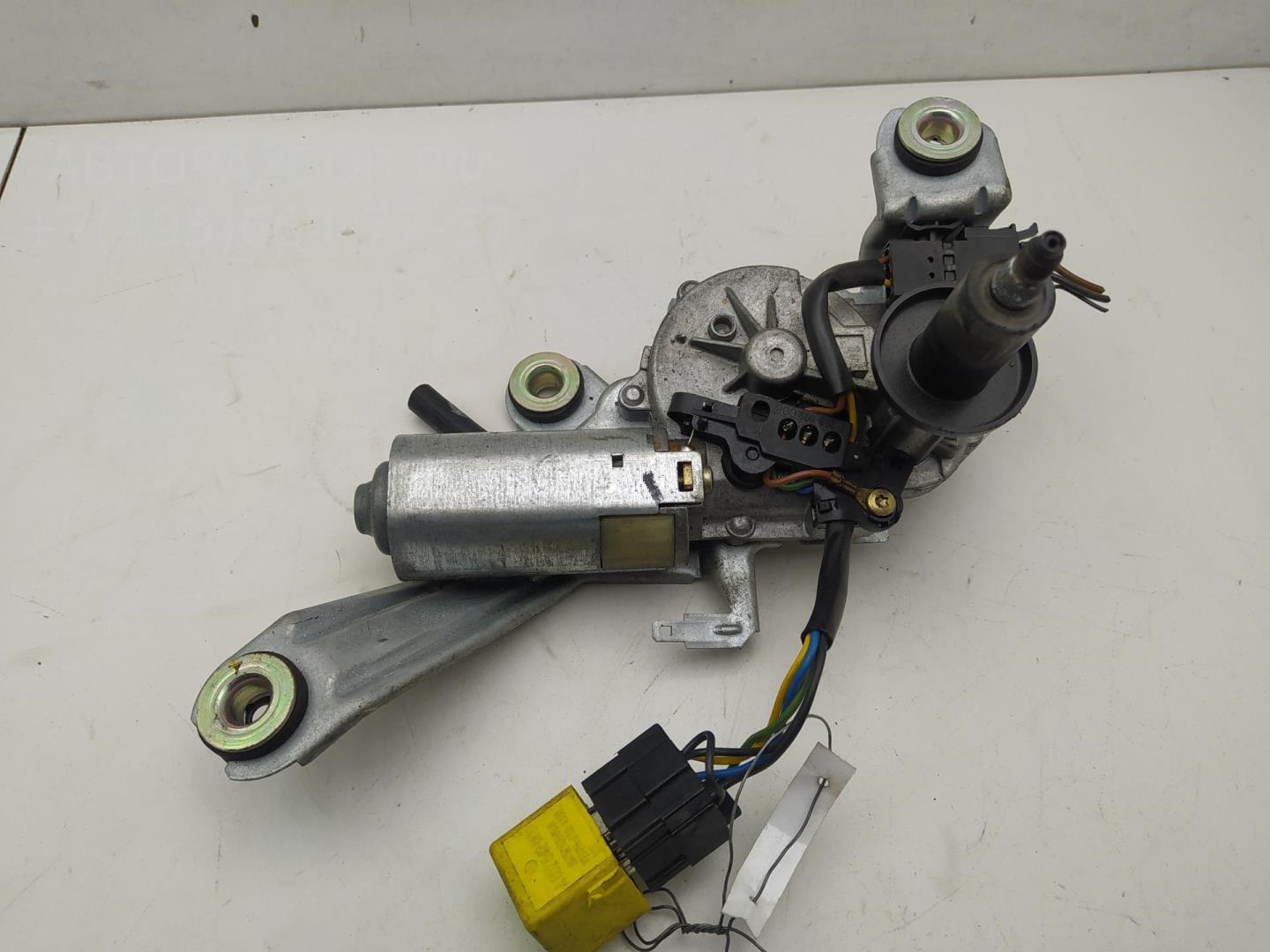 Моторчик стеклоочистителя задний