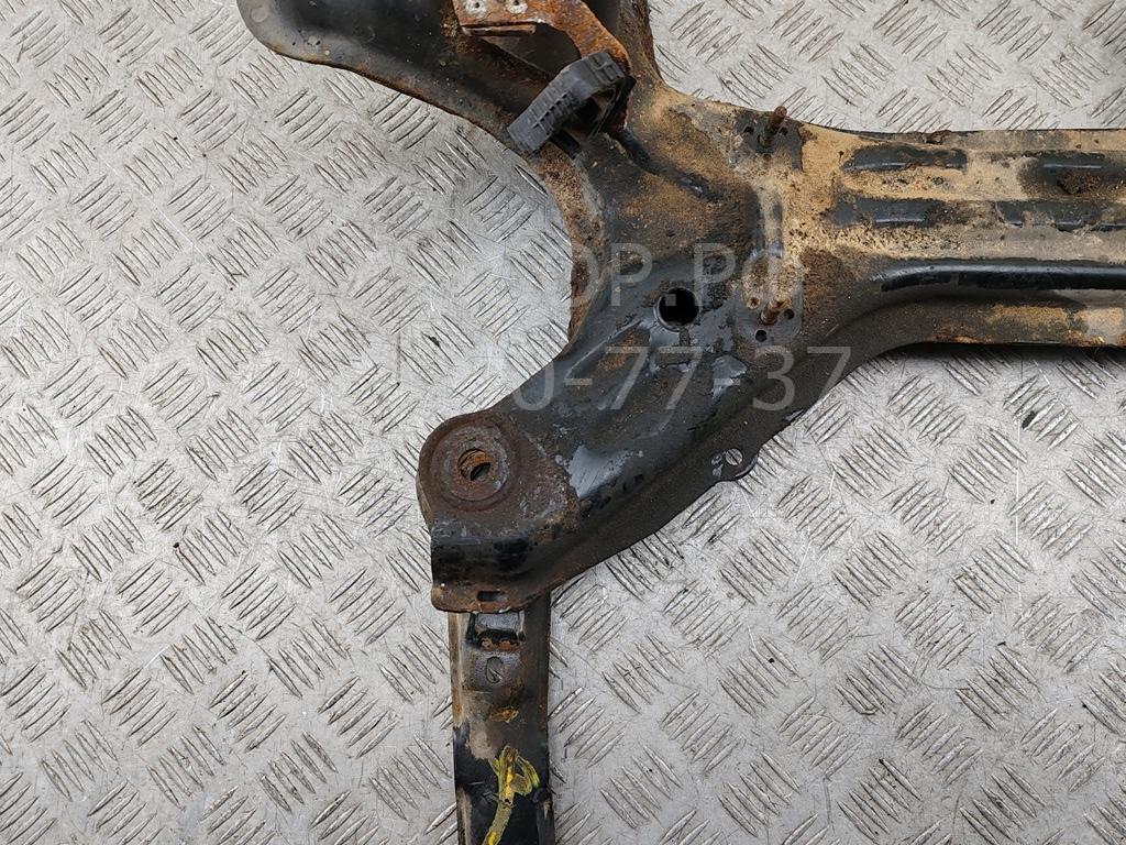 Балка подмоторная