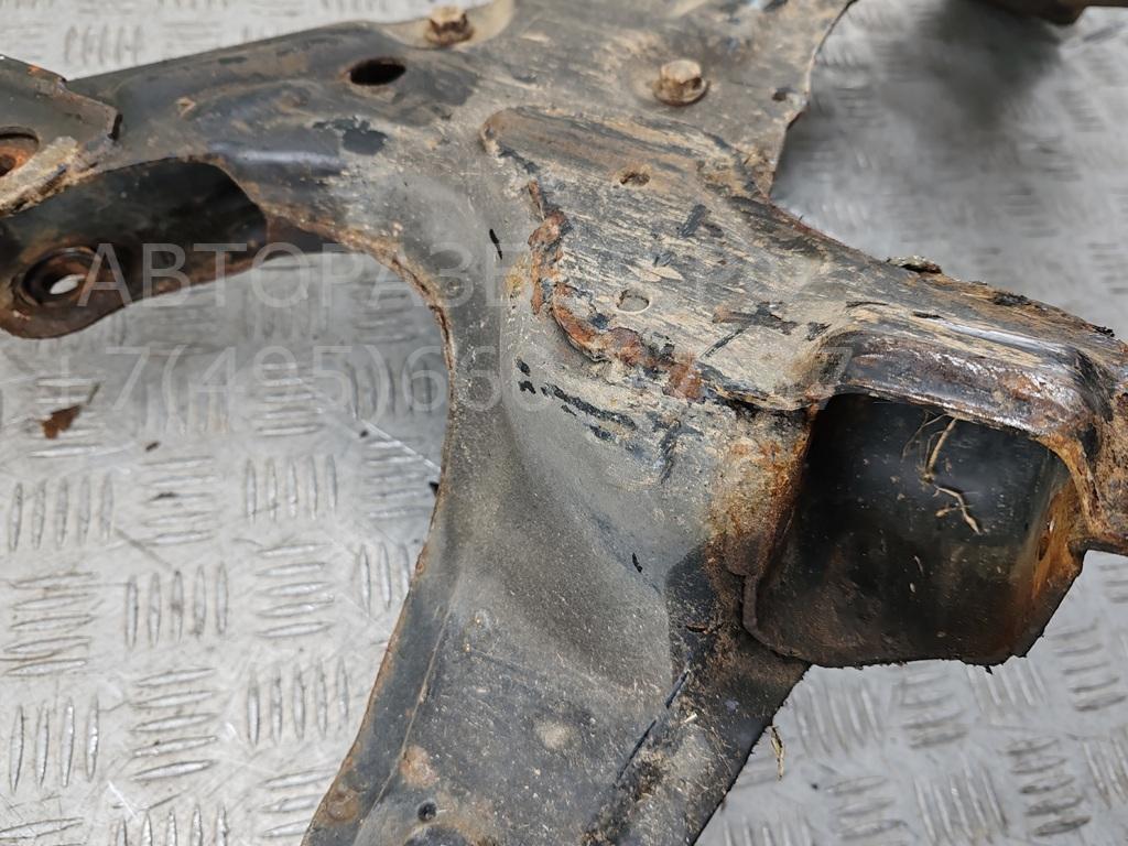 Балка подмоторная