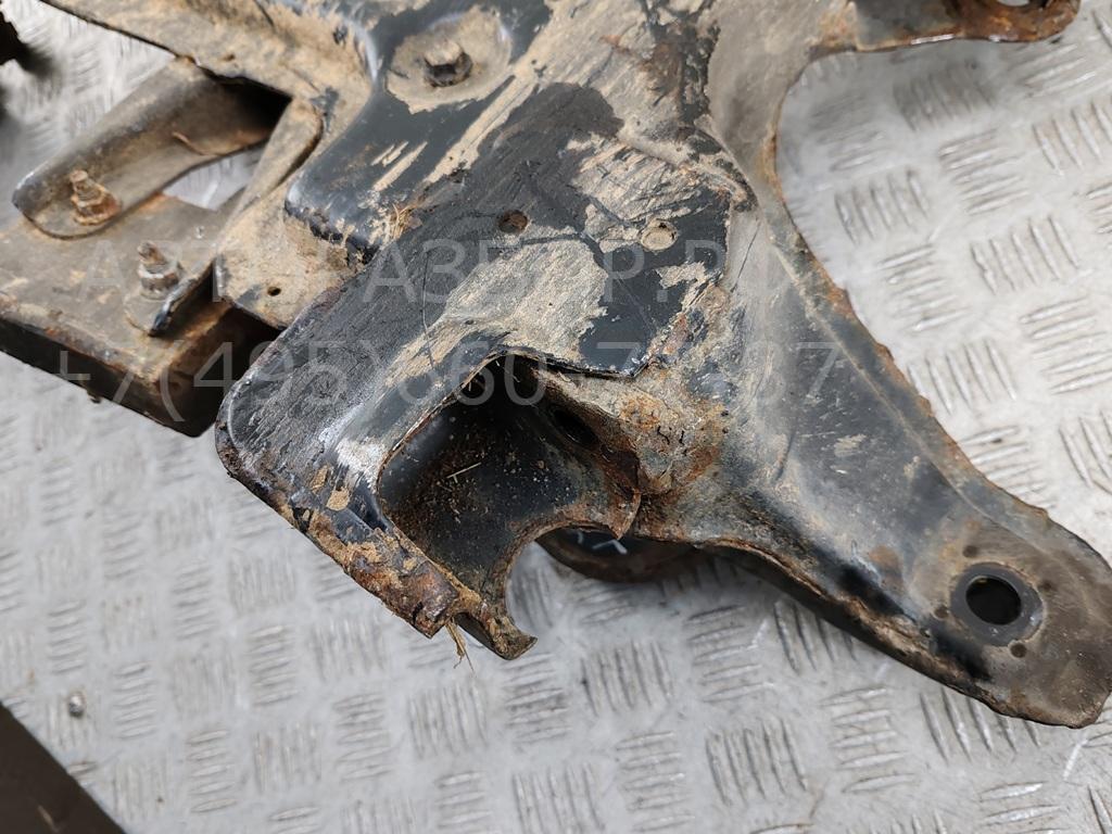 Балка подмоторная