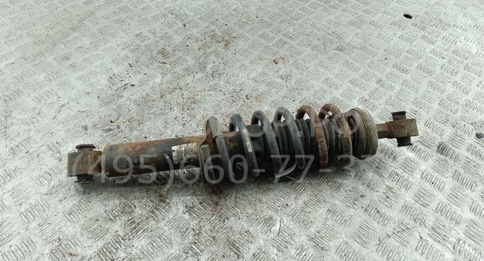 Амортизатор задний правый