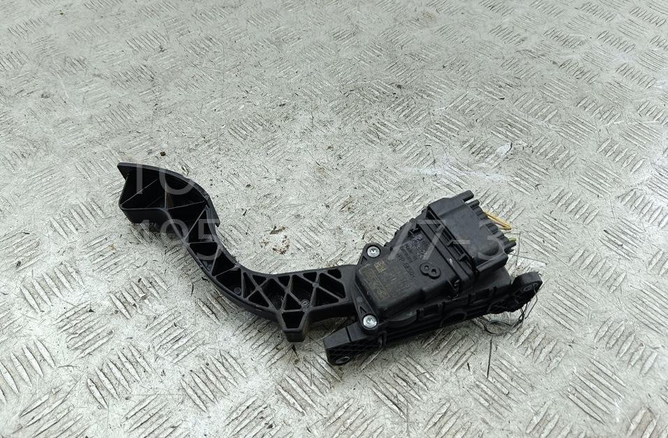 Педаль газа