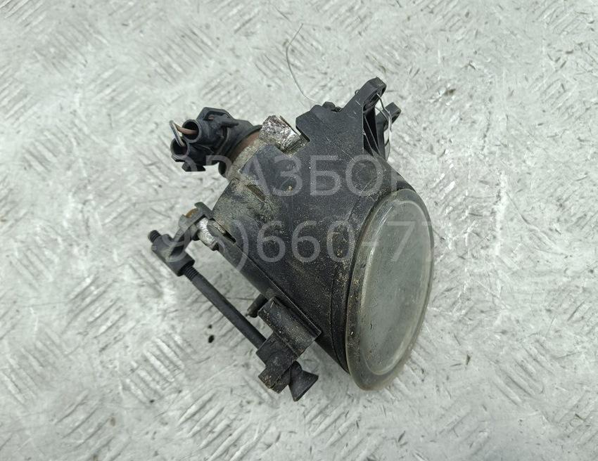 Фара противотуманная правая