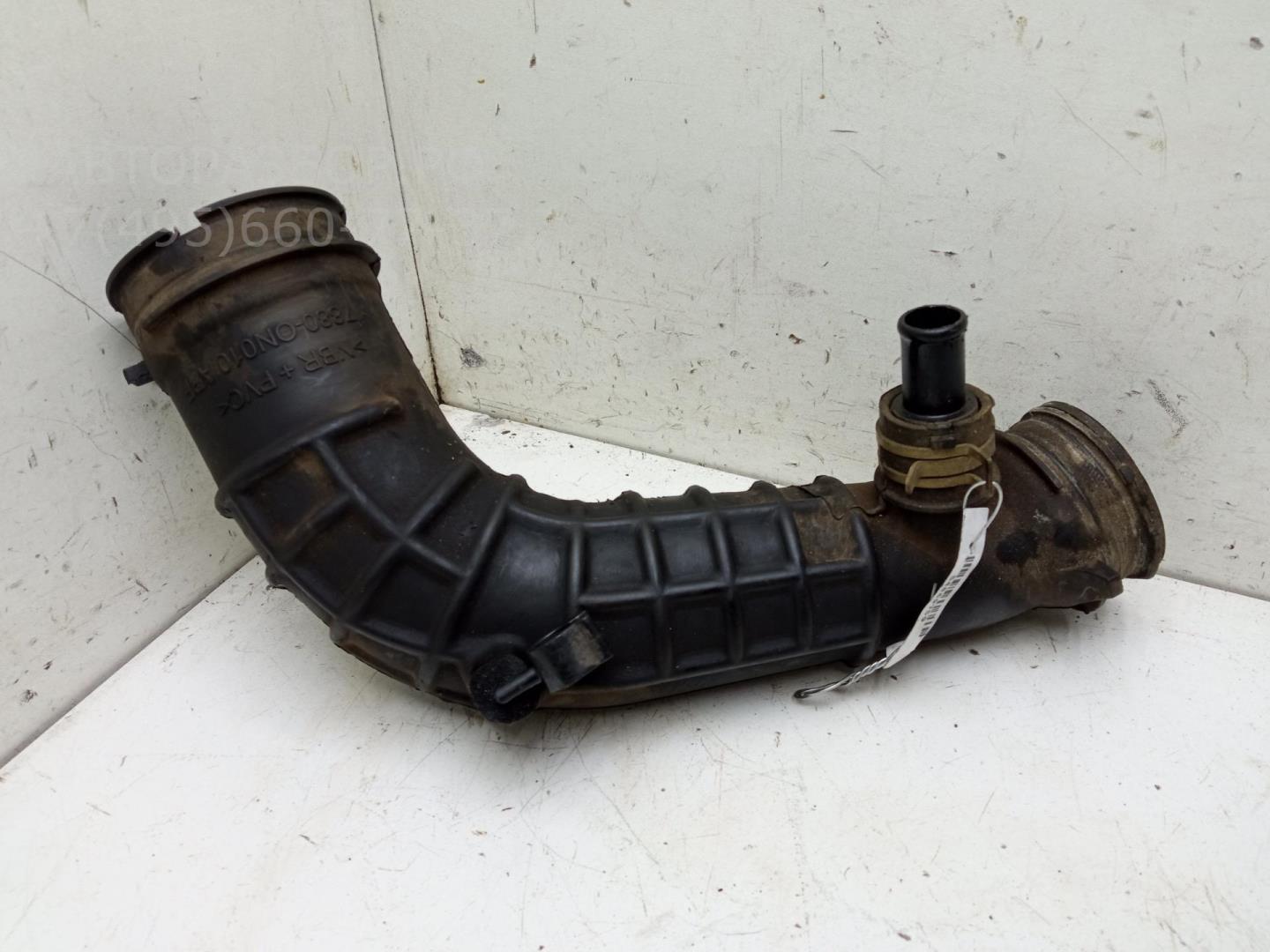 Патрубок воздушного фильтра