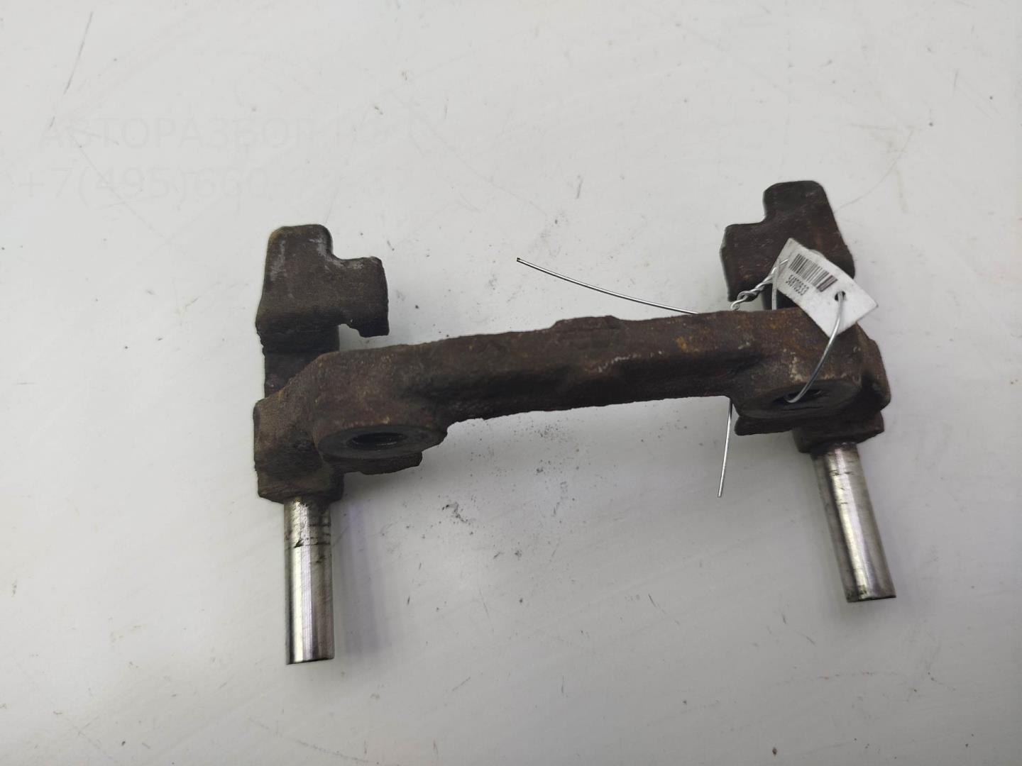 Скоба суппорта заднего