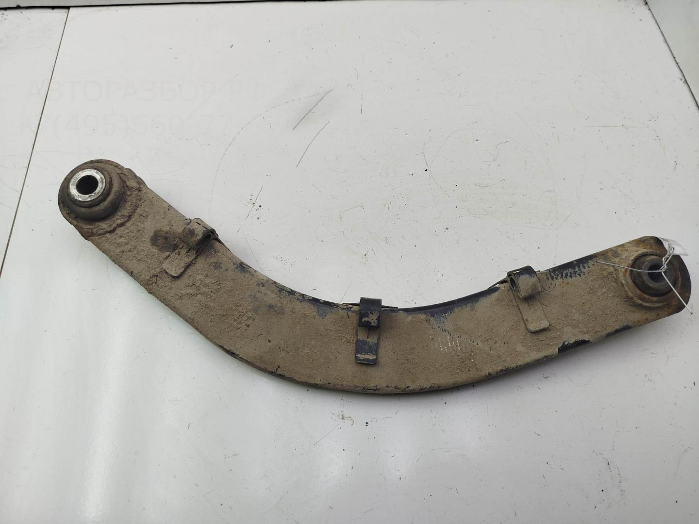 Рычаг задний правый