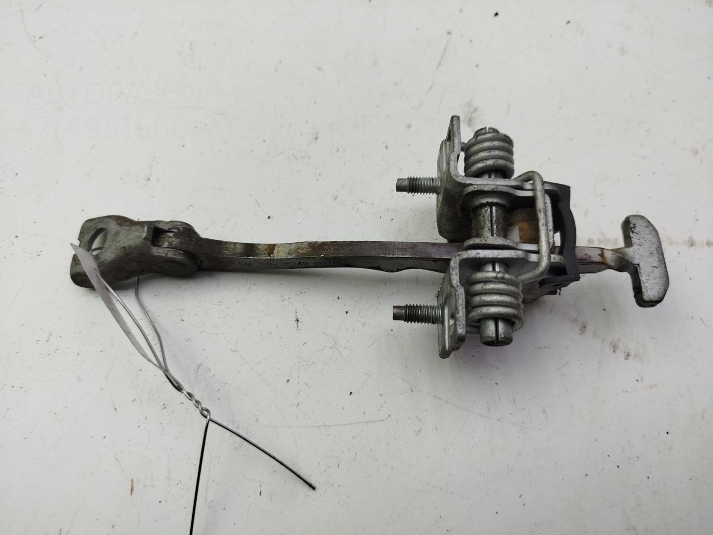 Ограничитель двери