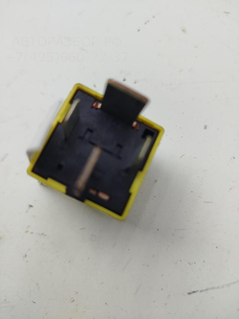 Реле топливного насоса