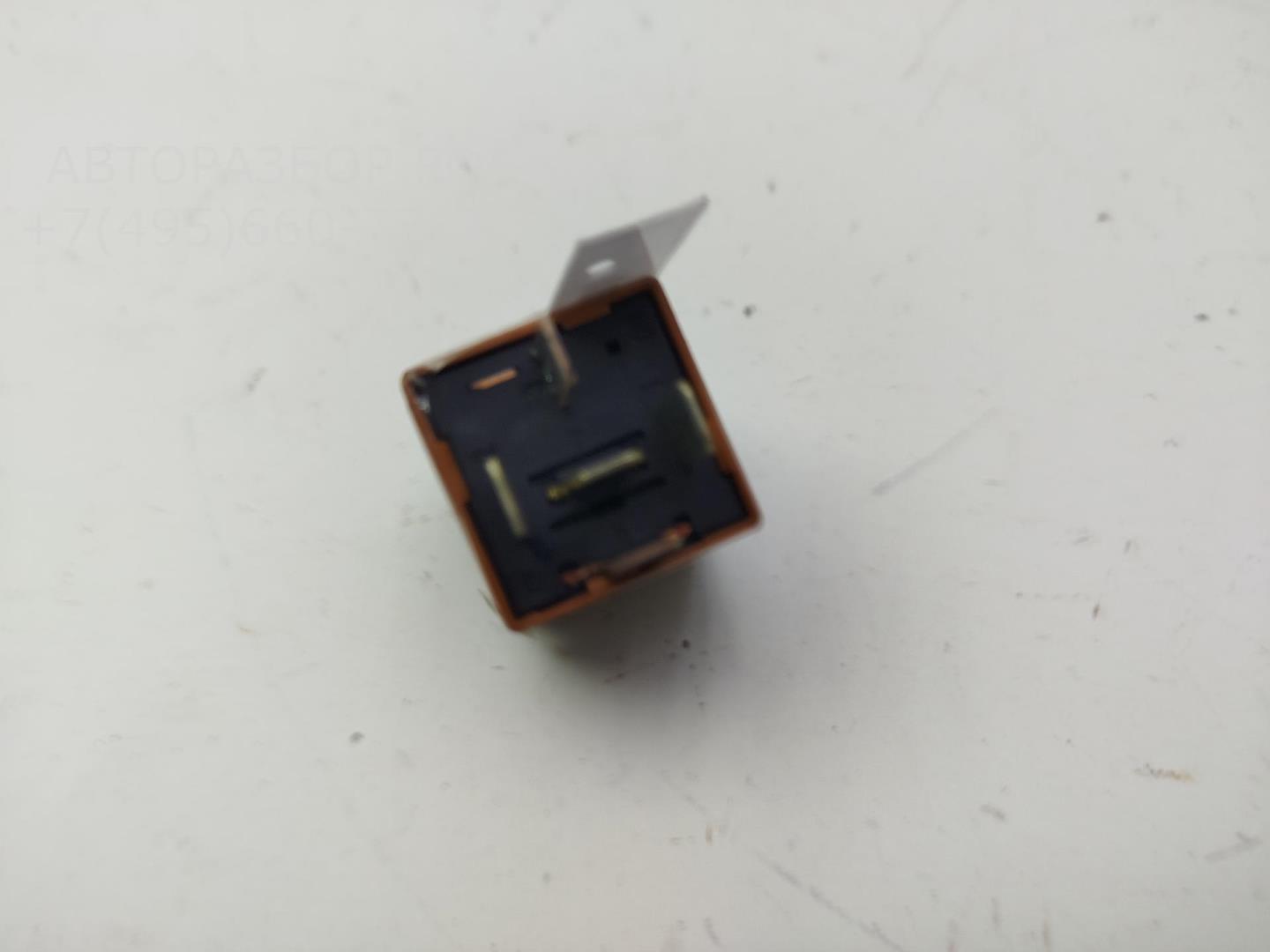 Реле топливного насоса