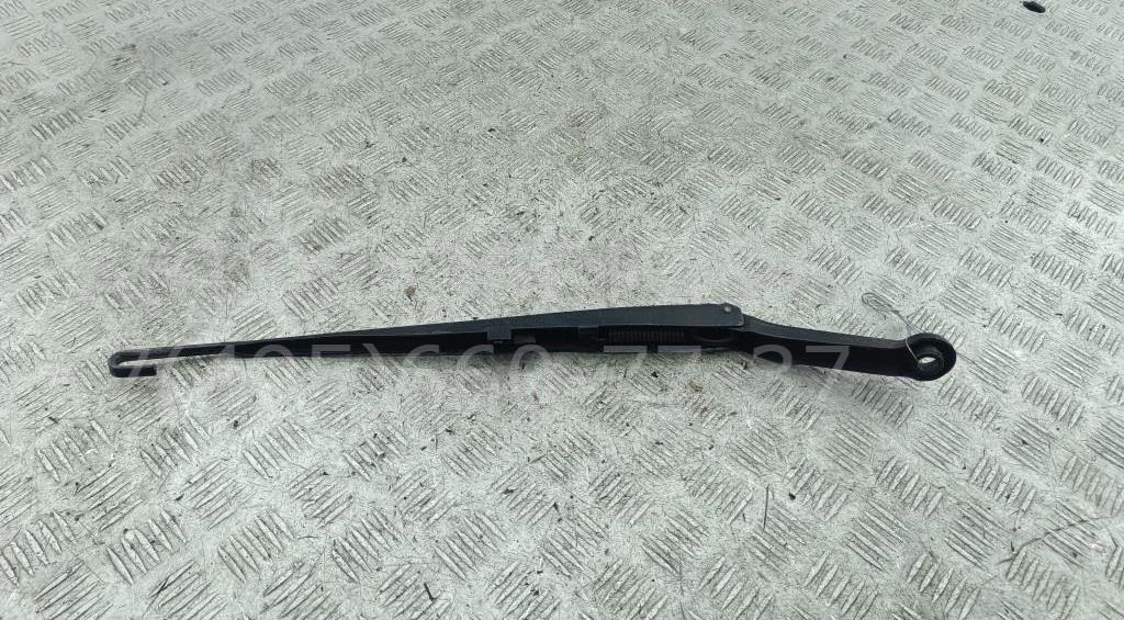 Поводок стеклоочистителя передний левый