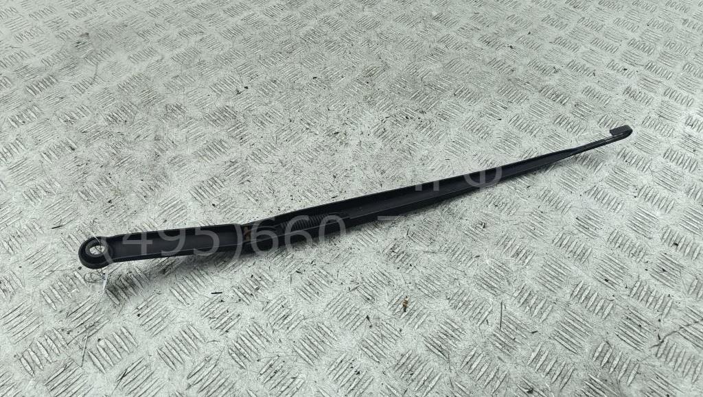 Поводок стеклоочистителя передний правый