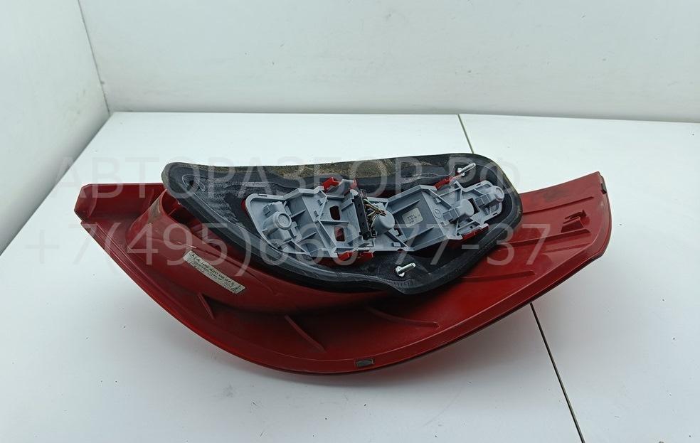 Фонарь задний левый