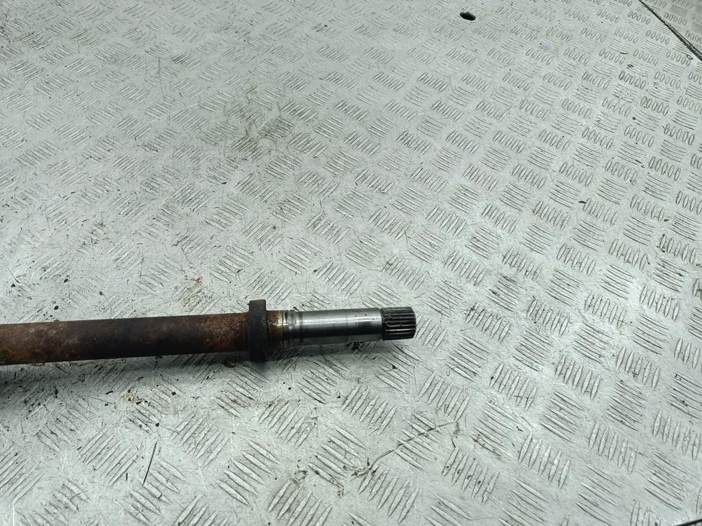 Полуось передняя правая