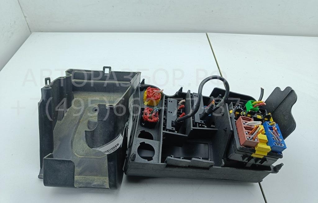 Блок предохранителей