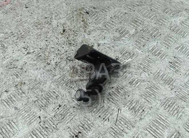 Ролик двери сдвижной