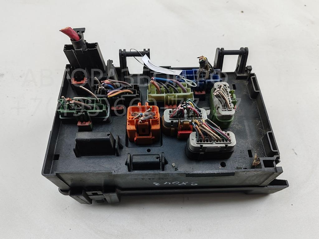 Блок предохранителей